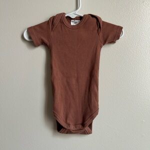 Mebie Baby Neutral Organic Cotton Onesie